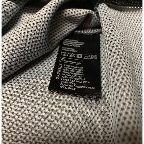 H&M Black and Green Floral Mesh Tshirt - Picture 3 of 4